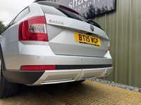 USED 2015 15 SKODA OCTAVIA 2.0 TDI Scout Estate 5dr Diesel Manual 4WD Euro 6 (s/s) (150 ps) 