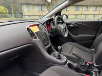 USED 2015 15 VAUXHALL ASTRA 1.6 CDTi ecoFLEX Tech Line Sports Tourer 5dr Diesel Manual Euro 6 (s/s) (136 ps) 