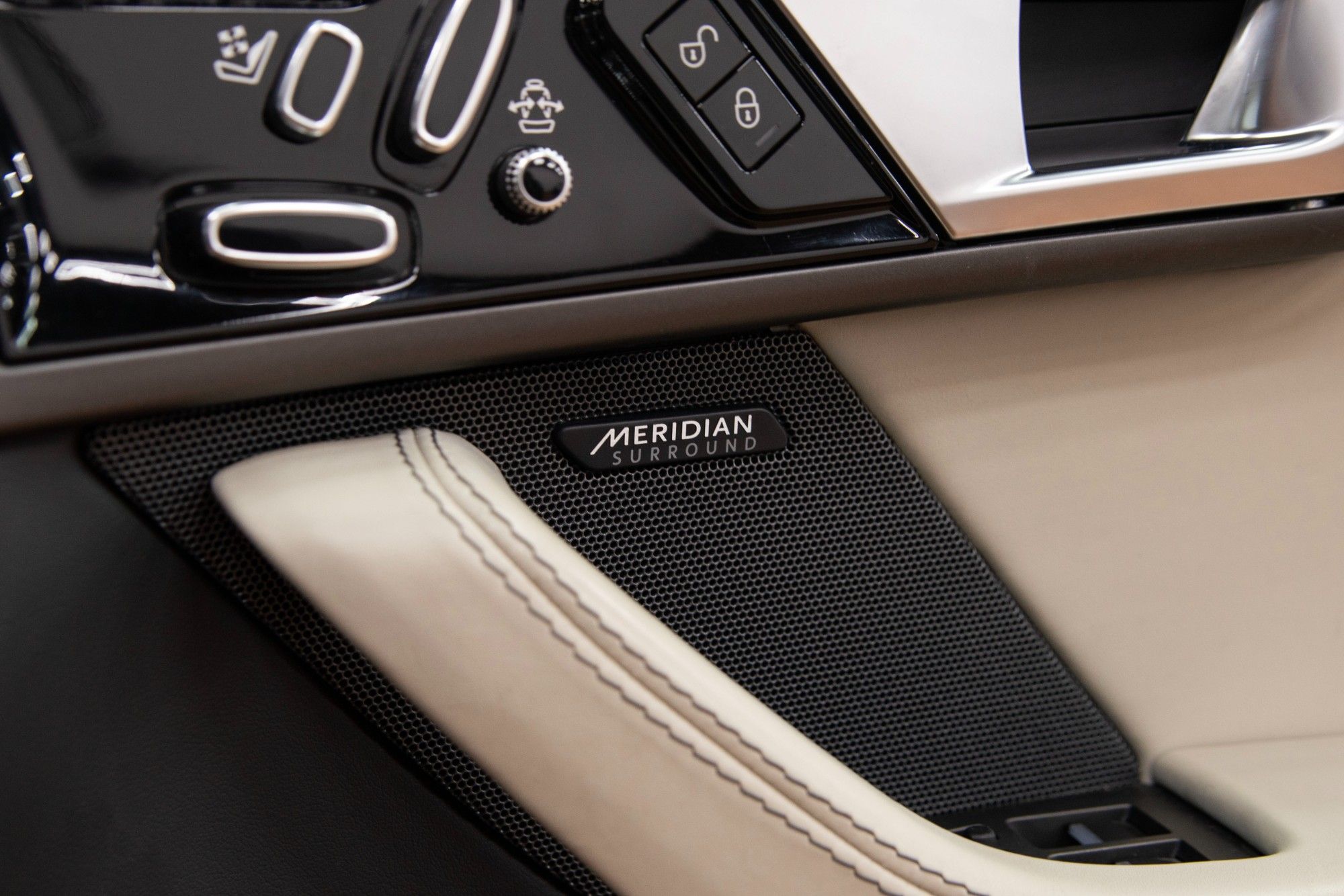 USED 2014 V JAGUAR F-TYPE 3.0 V6 S 
