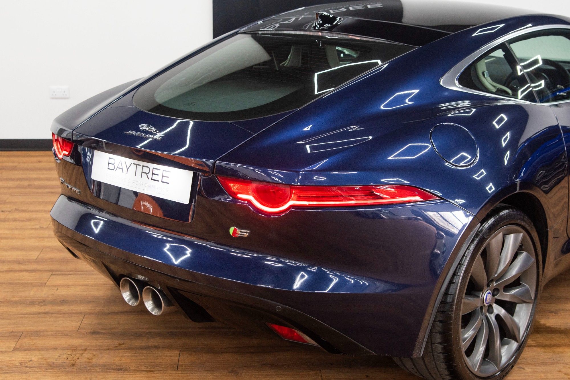 USED 2014 V JAGUAR F-TYPE 3.0 V6 S 