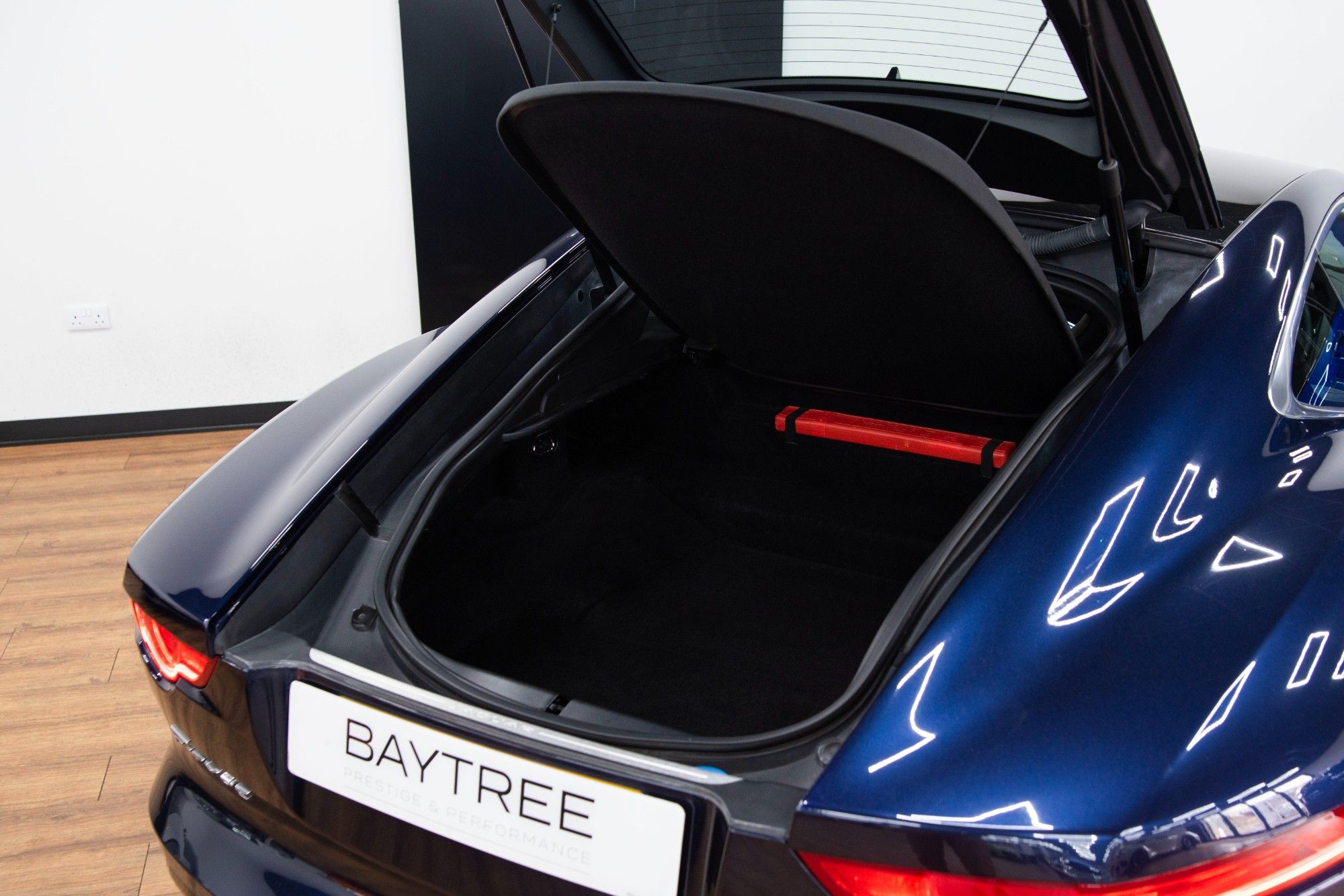 USED 2014 V JAGUAR F-TYPE 3.0 V6 S 