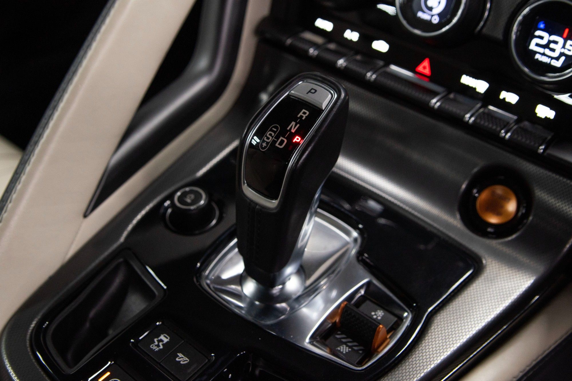 USED 2014 V JAGUAR F-TYPE 3.0 V6 S 