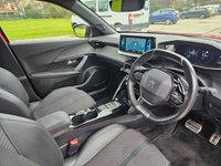 USED 2022 72 PEUGEOT E-2008 50kWh GT SUV 5dr Electric Auto (7kW Charger) (136 ps) 