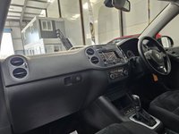 USED 2015 64 VOLKSWAGEN TIGUAN 2.0 TDI BlueMotion Tech Match SUV 5dr Diesel DSG 4WD Euro 5 (s/s) (140 ps) Sat Nav, Auto, Bluetooth, DAB