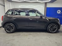 USED 2015 15 MINI COUNTRYMAN 2.0 Cooper D Business Edition SUV 5dr Diesel Auto Euro 5 (112 ps) Auto, Cruise Control , Sat Nav