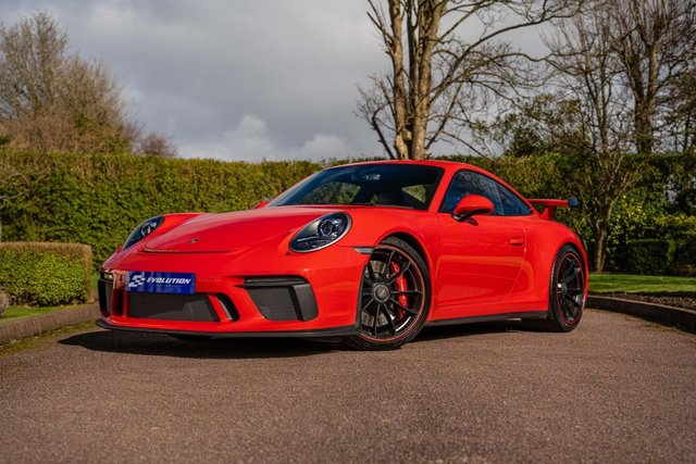 View our PORSCHE 911