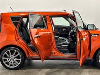 USED 2018 18 KIA SOUL 1.6 T-GDi Sport SUV 5dr Petrol DCT Euro 6 (201 bhp) Automatic Super Low Mileage 18227 Miles SUV 1.6 Petrol , Panoramic Glass Roof, Privacy Glass , Navigation , Part Leather ,  Striking Metallic Wild Orange