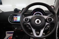 USED 2020 70 SMART FORTWO 17.6kWh Pulse Premium Cabriolet 2dr Electric Auto (22kW Charger) (82 ps) MAIN DEALER SERVICE HISTORY, ONLY 5,800 MILES & FANTASTIC CONDITION