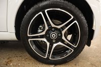 USED 2020 70 SMART FORTWO 17.6kWh Pulse Premium Cabriolet 2dr Electric Auto (22kW Charger) (82 ps) MAIN DEALER SERVICE HISTORY, ONLY 5,800 MILES & FANTASTIC CONDITION