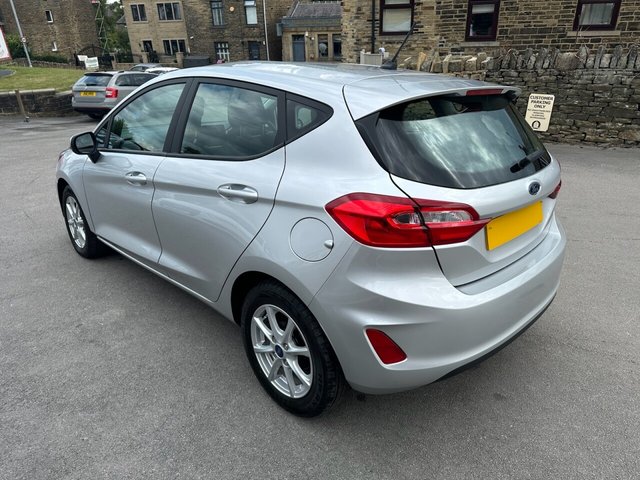 2019 FORD, FIESTA - Photo 6