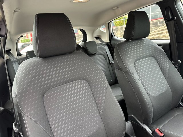 2019 FORD, FIESTA - Photo 12