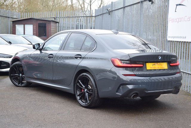 View our BMW 3 SERIES