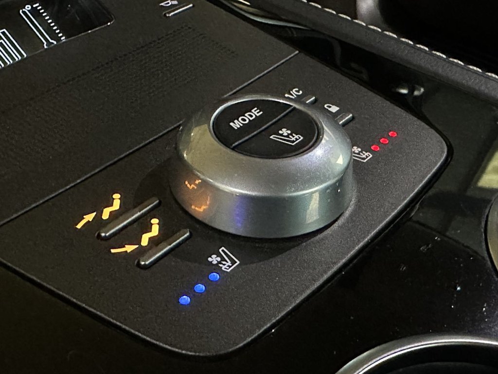 USED 2013 A ASTON MARTIN RAPIDE S 6.0 V12 S Saloon 4dr Petrol T-TronicII Euro 5 (550 bhp) REAR SCREENS | BANG & OLUFSEN
