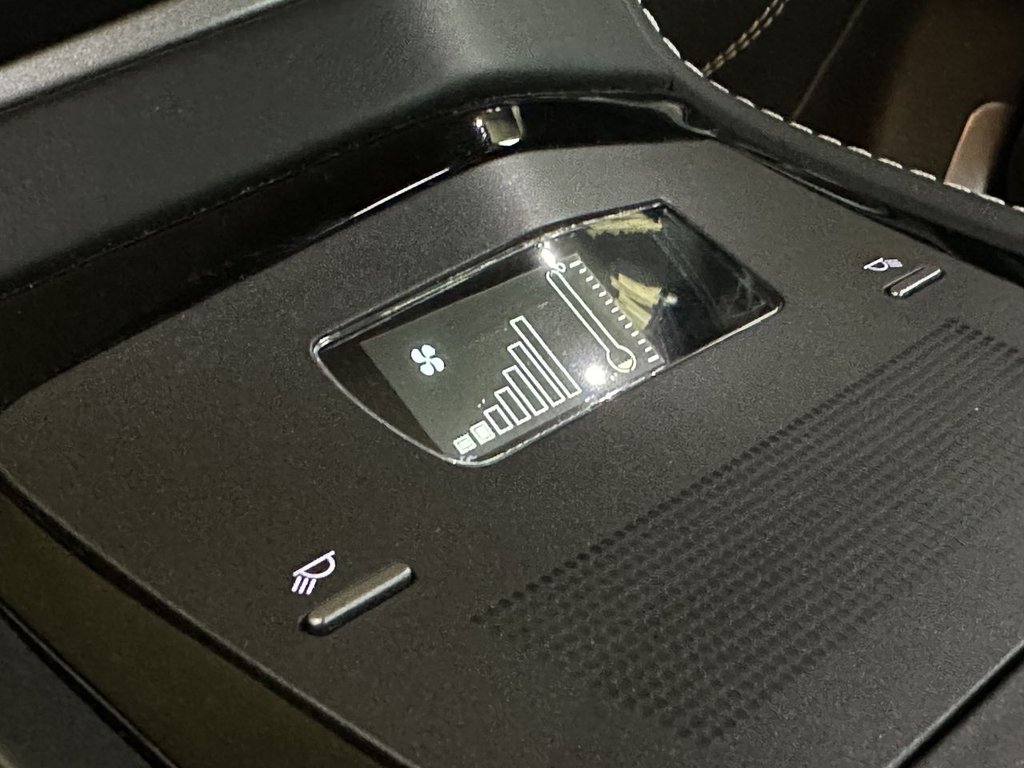 USED 2013 A ASTON MARTIN RAPIDE S 6.0 V12 S Saloon 4dr Petrol T-TronicII Euro 5 (550 bhp) REAR SCREENS | BANG & OLUFSEN
