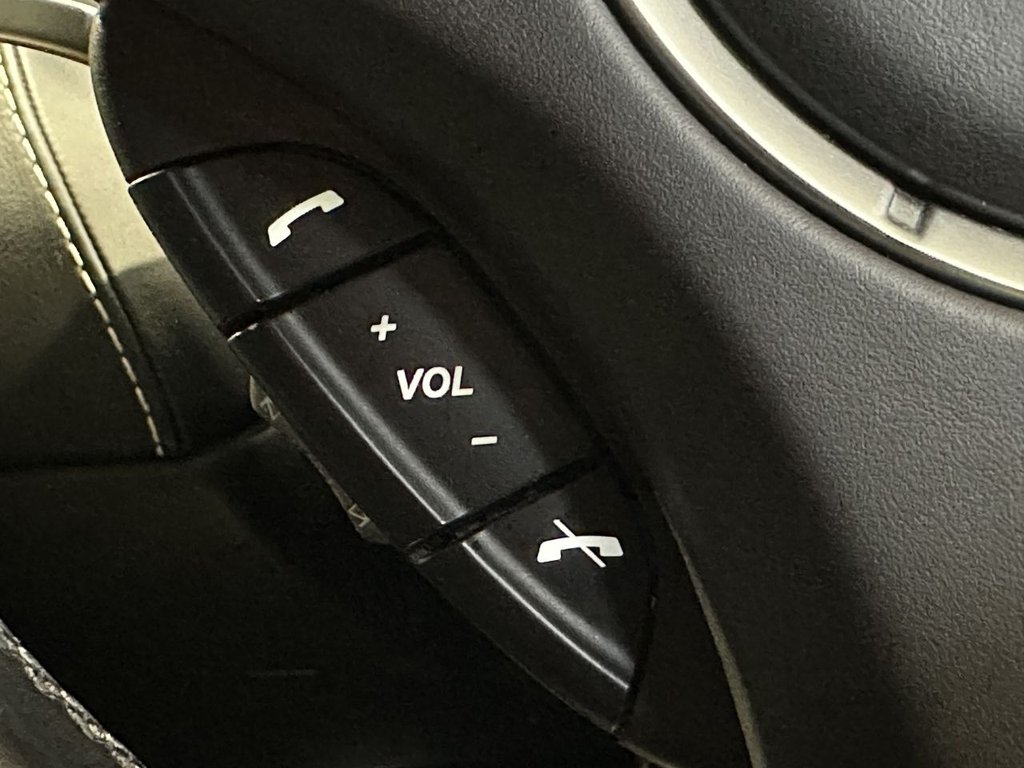 USED 2013 A ASTON MARTIN RAPIDE S 6.0 V12 S Saloon 4dr Petrol T-TronicII Euro 5 (550 bhp) REAR SCREENS | BANG & OLUFSEN