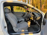 USED 2003 53 VAUXHALL CORSA 1.2i 16v Design Hatchback 3dr Petrol Manual (a/c) (146 g/km, 74 bhp) 