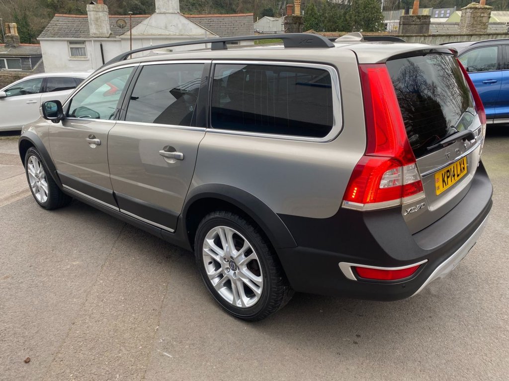 USED 2014 14 VOLVO XC70 2.4 D5 SE Lux Estate 5dr Diesel Geartronic AWD Euro 5 (215 ps) DRIVERS SUPPORT PACK / WINTER PACK