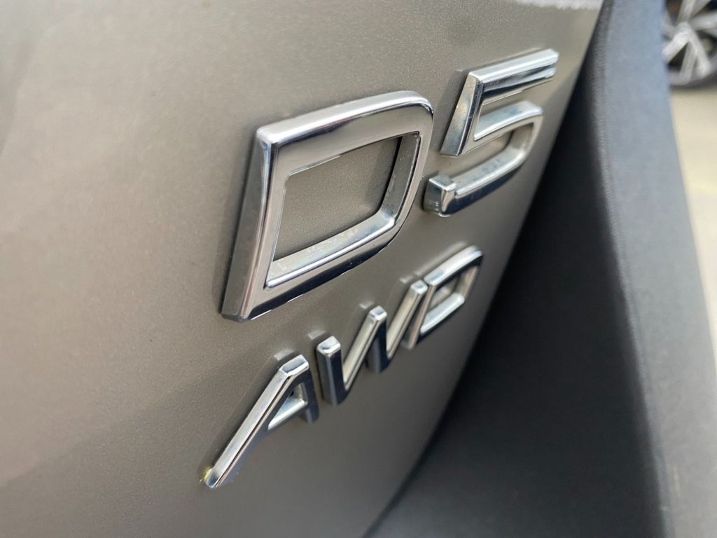 USED 2014 14 VOLVO XC70 2.4 D5 SE Lux Estate 5dr Diesel Geartronic AWD Euro 5 (215 ps) DRIVERS SUPPORT PACK / WINTER PACK