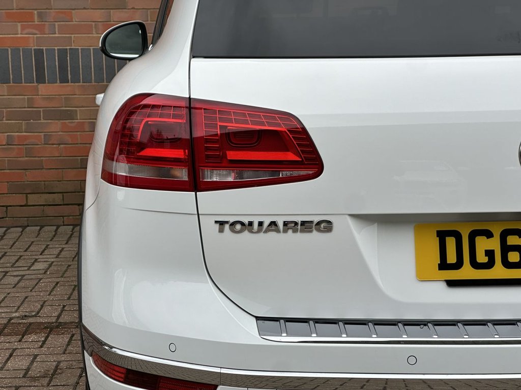 USED 2017 67 VOLKSWAGEN TOUAREG 3.0 TDI V6 R-Line Plus SUV 5dr Diesel Tiptronic 4WD Euro 6 (s/s) (262 ps) TOW BAR|21" WHEEL|1YR WARRANTY