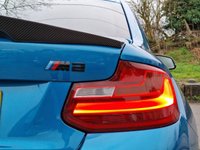 USED 2016 16 BMW M2 3.0i Coupe 2dr Petrol DCT Euro 6 (s/s) (370 ps) FBMWSH|HARMONKARDON|CARBON