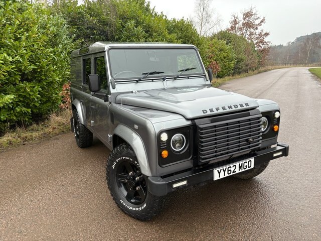 2012 62 Land Rover Defender 110 2.2 TDCi XS Utility Wagon Double Cab 5dr Diesel Manual 4WD MWB Euro 5 (122 ps)