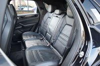 USED 2019 69 PORSCHE CAYENNE 2.9T V6 GPF S SUV 5dr Petrol TiptronicS 4WD Euro 6 (s/s) (440 ps) PAN ROOF / BOSE / CHRONO PACK