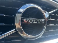USED 2018 18 VOLVO V40 1.5 T2 R-Design Pro Hatchback 5dr Petrol Auto Euro 6 (s/s) (122 ps) Panoramic Sunroof, Heated Seats, Electric Front Seats, Memory Drivers Seat, Voice Control, Black Leather, Rear Camera