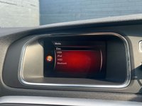 USED 2018 18 VOLVO V40 1.5 T2 R-Design Pro Hatchback 5dr Petrol Auto Euro 6 (s/s) (122 ps) Panoramic Sunroof, Heated Seats, Electric Front Seats, Memory Drivers Seat, Voice Control, Black Leather, Rear Camera