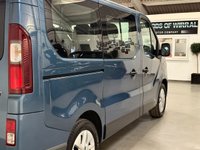 USED 2020 69 RENAULT TRAFIC 2.0 dCi ENERGY 28 Sport Nav Minibus Double Cab 5dr Diesel Manual SWB Euro 6 (s/s) (9 Seat) (120 ps) 