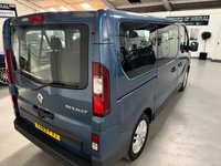 USED 2020 69 RENAULT TRAFIC 2.0 dCi ENERGY 28 Sport Nav Minibus Double Cab 5dr Diesel Manual SWB Euro 6 (s/s) (9 Seat) (120 ps) 