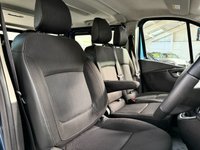 USED 2020 69 RENAULT TRAFIC 2.0 dCi ENERGY 28 Sport Nav Minibus Double Cab 5dr Diesel Manual SWB Euro 6 (s/s) (9 Seat) (120 ps) 