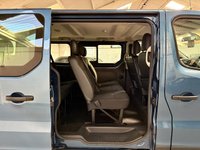 USED 2020 69 RENAULT TRAFIC 2.0 dCi ENERGY 28 Sport Nav Minibus Double Cab 5dr Diesel Manual SWB Euro 6 (s/s) (9 Seat) (120 ps) 