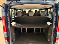 USED 2020 69 RENAULT TRAFIC 2.0 dCi ENERGY 28 Sport Nav Minibus Double Cab 5dr Diesel Manual SWB Euro 6 (s/s) (9 Seat) (120 ps) 