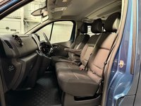 USED 2020 69 RENAULT TRAFIC 2.0 dCi ENERGY 28 Sport Nav Minibus Double Cab 5dr Diesel Manual SWB Euro 6 (s/s) (9 Seat) (120 ps) 