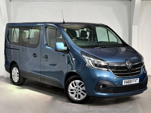 2020 69 Renault Trafic 2.0 dCi ENERGY 28 Sport Nav Minibus Double Cab 5dr Diesel Manual SWB Euro 6 (s/s) (9 Seat) (120 ps)