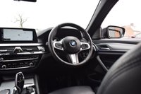 USED 2018 06 BMW 5 SERIES 3.0 530d M Sport Saloon 4dr Diesel Auto xDrive Euro 6 (s/s) (265 ps) ICON LED / HUD / M SPORT+ PACK