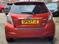 USED 2013 63 TOYOTA YARIS 1.5 VVT-h T Spirit Hatchback 5dr Petrol Hybrid CVT Euro 5 (101 ps) SAT NAV - REAR CAMERA - 1 OWNER - HYBRID - &pound;0 ROAD TAX