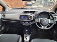 USED 2013 63 TOYOTA YARIS 1.5 VVT-h T Spirit Hatchback 5dr Petrol Hybrid CVT Euro 5 (101 ps) SAT NAV - REAR CAMERA - 1 OWNER - HYBRID - &pound;0 ROAD TAX