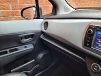 USED 2013 63 TOYOTA YARIS 1.5 VVT-h T Spirit Hatchback 5dr Petrol Hybrid CVT Euro 5 (101 ps) SAT NAV - REAR CAMERA - 1 OWNER - HYBRID - &pound;0 ROAD TAX