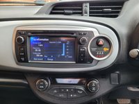 USED 2013 63 TOYOTA YARIS 1.5 VVT-h T Spirit Hatchback 5dr Petrol Hybrid CVT Euro 5 (101 ps) SAT NAV - REAR CAMERA - 1 OWNER - HYBRID - &pound;0 ROAD TAX