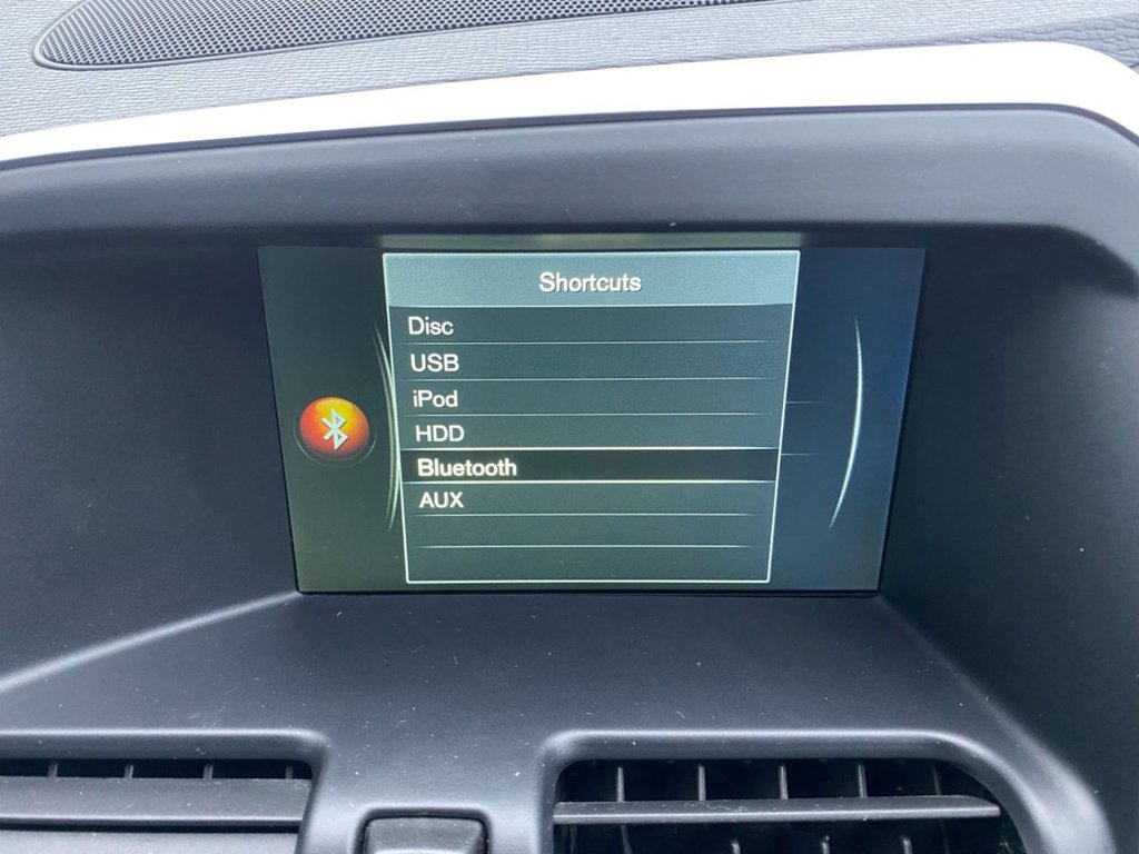 USED 2016 16 VOLVO XC60 2.0 D4 R-Design Lux Nav SUV 5dr Diesel Auto Euro 6 (s/s) (190 ps) DAB KEYLESS NAVIGATION