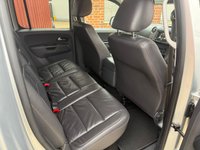 USED 2015 15 VOLKSWAGEN AMAROK 2.0 BiTDI BlueMotion Tech Highline Pickup Double Cab 4dr Diesel Manual 4Motion Euro 5 (s/s) (180 ps) 