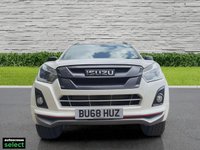 USED 2019 68 ISUZU D-MAX 1.9 TD Blade Pickup Double Cab 4dr Diesel Manual 4WD Euro 6 (164 ps) TOW BAR AND 13 PIN - PEARL PAINT