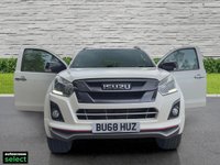 USED 2019 68 ISUZU D-MAX 1.9 TD Blade Pickup Double Cab 4dr Diesel Manual 4WD Euro 6 (164 ps) TOW BAR AND 13 PIN - PEARL PAINT