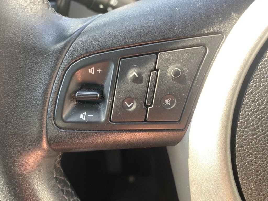 USED 2016 16 KIA VENGA 1.6 3 MPV 5dr Petrol Auto Euro 6 (123 bhp) NAVIGATION HEATED SEATS CAMERA
