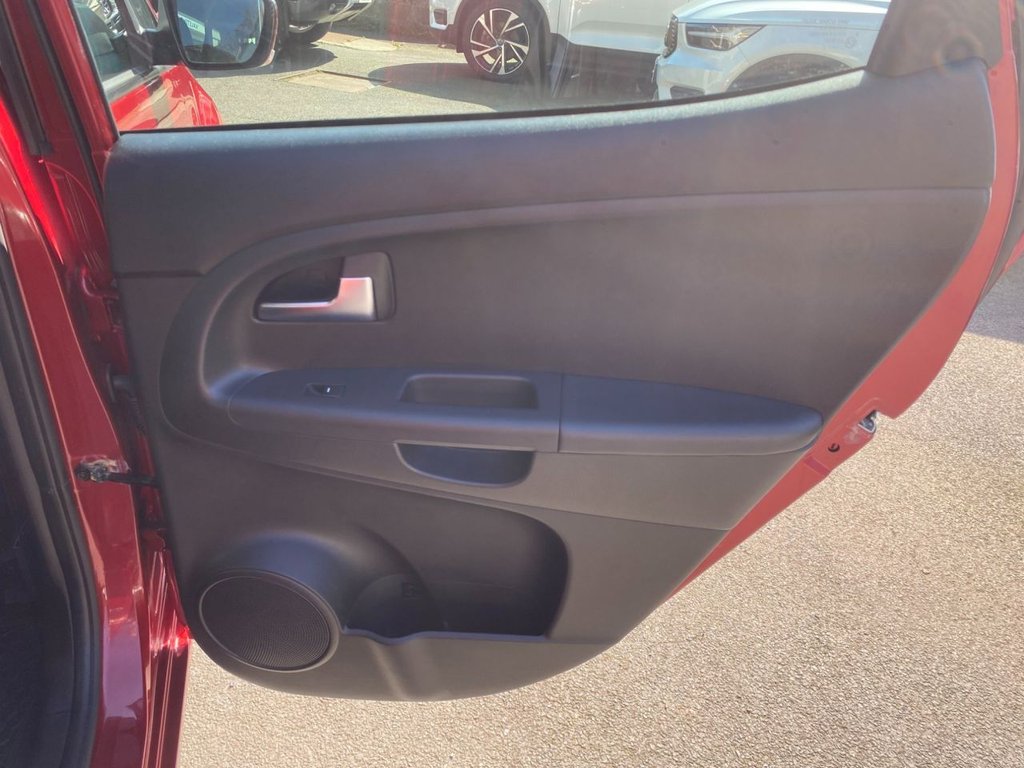 USED 2016 16 KIA VENGA 1.6 3 MPV 5dr Petrol Auto Euro 6 (123 bhp) NAVIGATION HEATED SEATS CAMERA