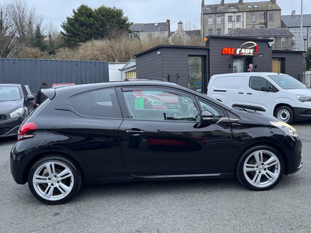 USED 2016 66 PEUGEOT 208 1.6 BlueHDi GT Line Hatchback 3dr Diesel Manual Euro 6 (s/s) (100 ps) SPORTS SEATS