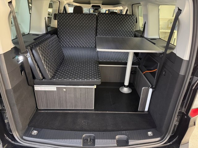 View our FORD GRAND TOURNEO CONNECT