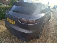 USED 2020 69 PORSCHE CAYENNE 3.0 V6 E-Hybrid 14.1kWh SUV 5dr Petrol Plug-in Hybrid TiptronicS 4WD Euro 6 (s/s) (3.6kW Charger) (462 ps) 