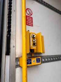 USED 2021 71 FORD TRANSIT 2.0 350 EcoBlue Leader LUTON TAILIFT 2dr Diesel Manual FWD L4 Euro 6 (s/s) (130 ps) 3 seats, Bluetooth, L4, 2 keys